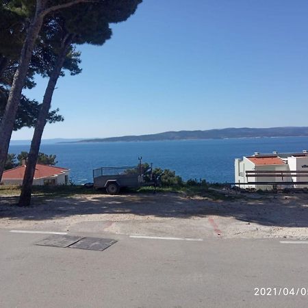 Apartments Lovre - Close To The Sea Брела Екстериор снимка