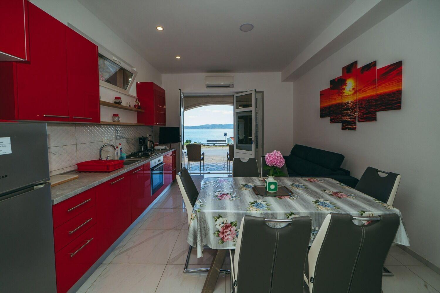Apartments Lovre - Close To The Sea Брела Екстериор снимка