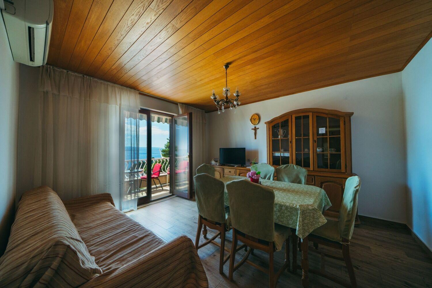 Apartments Lovre - Close To The Sea Брела Екстериор снимка