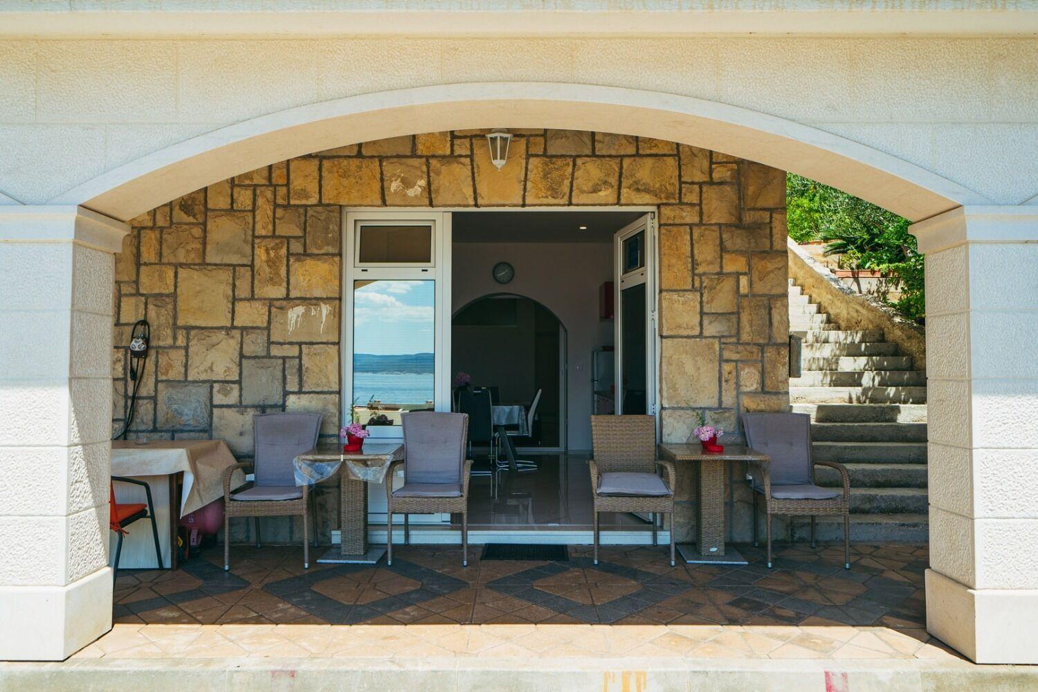 Apartments Lovre - Close To The Sea Брела Екстериор снимка