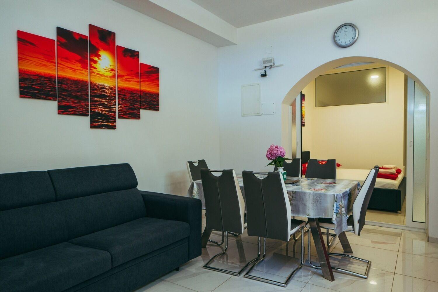 Apartments Lovre - Close To The Sea Брела Екстериор снимка