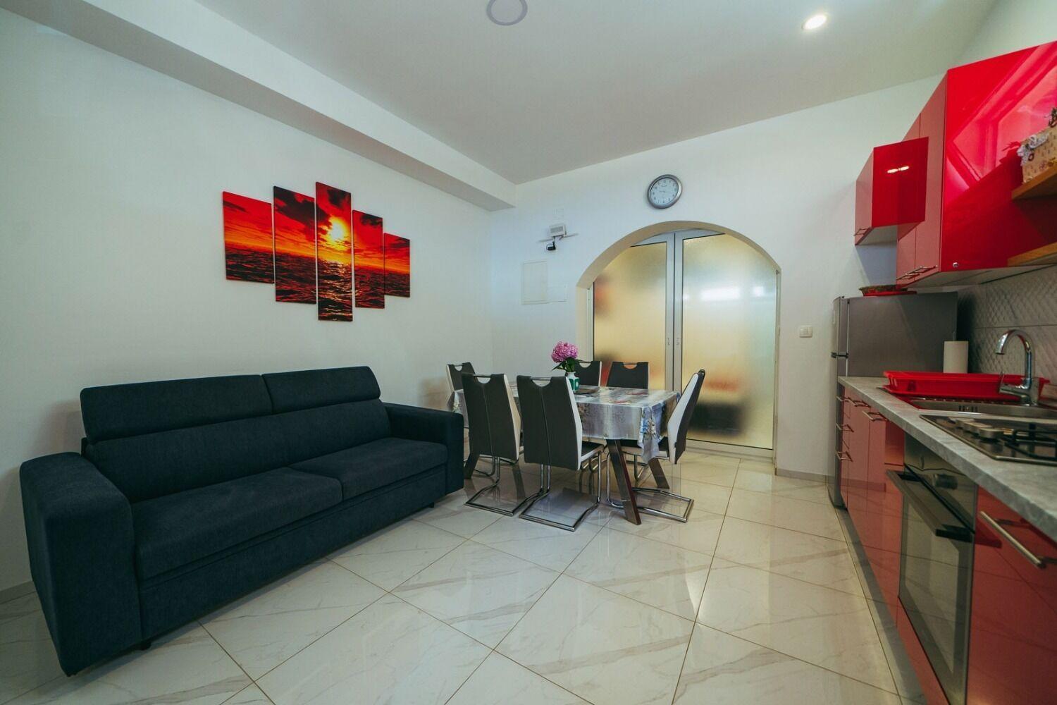 Apartments Lovre - Close To The Sea Брела Екстериор снимка