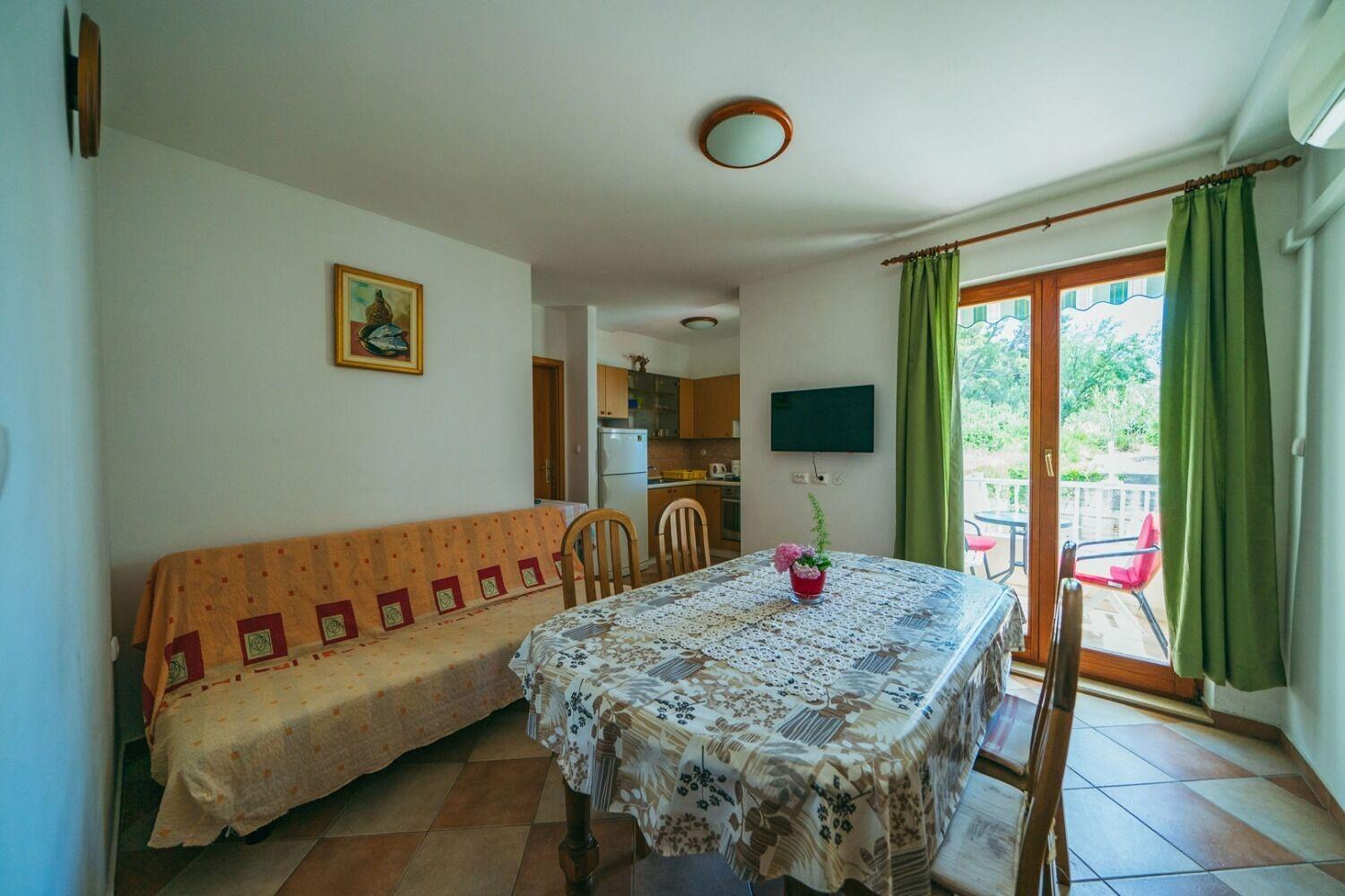 Apartments Lovre - Close To The Sea Брела Екстериор снимка